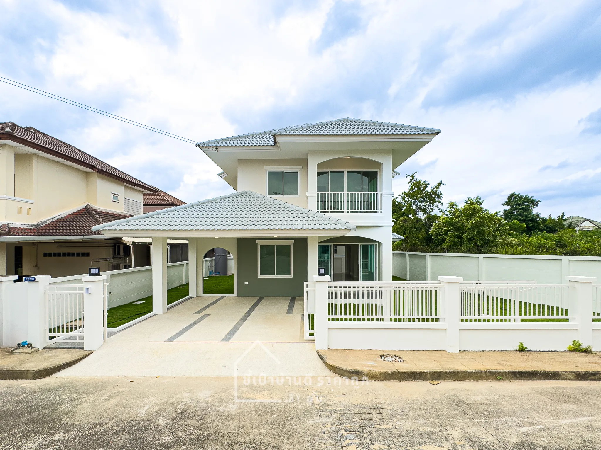 ขายบ้านเดี่ยว รีโนเวท หลังริม ใกล้รถไฟฟ้าสายสีม่วง