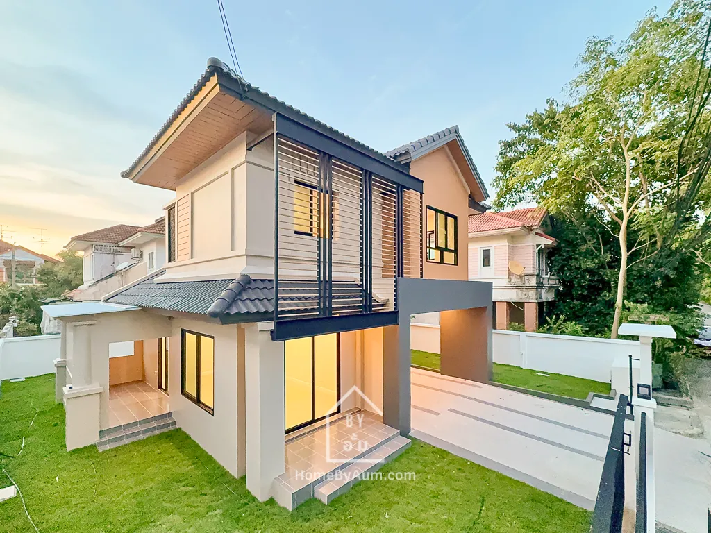 ขายบ้านเดี่ยว ใกล้รถไฟฟ้าสายสีม่วง หน้าบ้านไม่ชนใคร